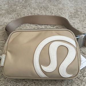 Lululemon Belt Bag that is out of stock online!
